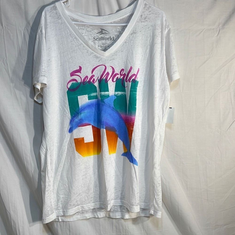 SeaWorld T-shirt-Women’s 2XL-NWT‎